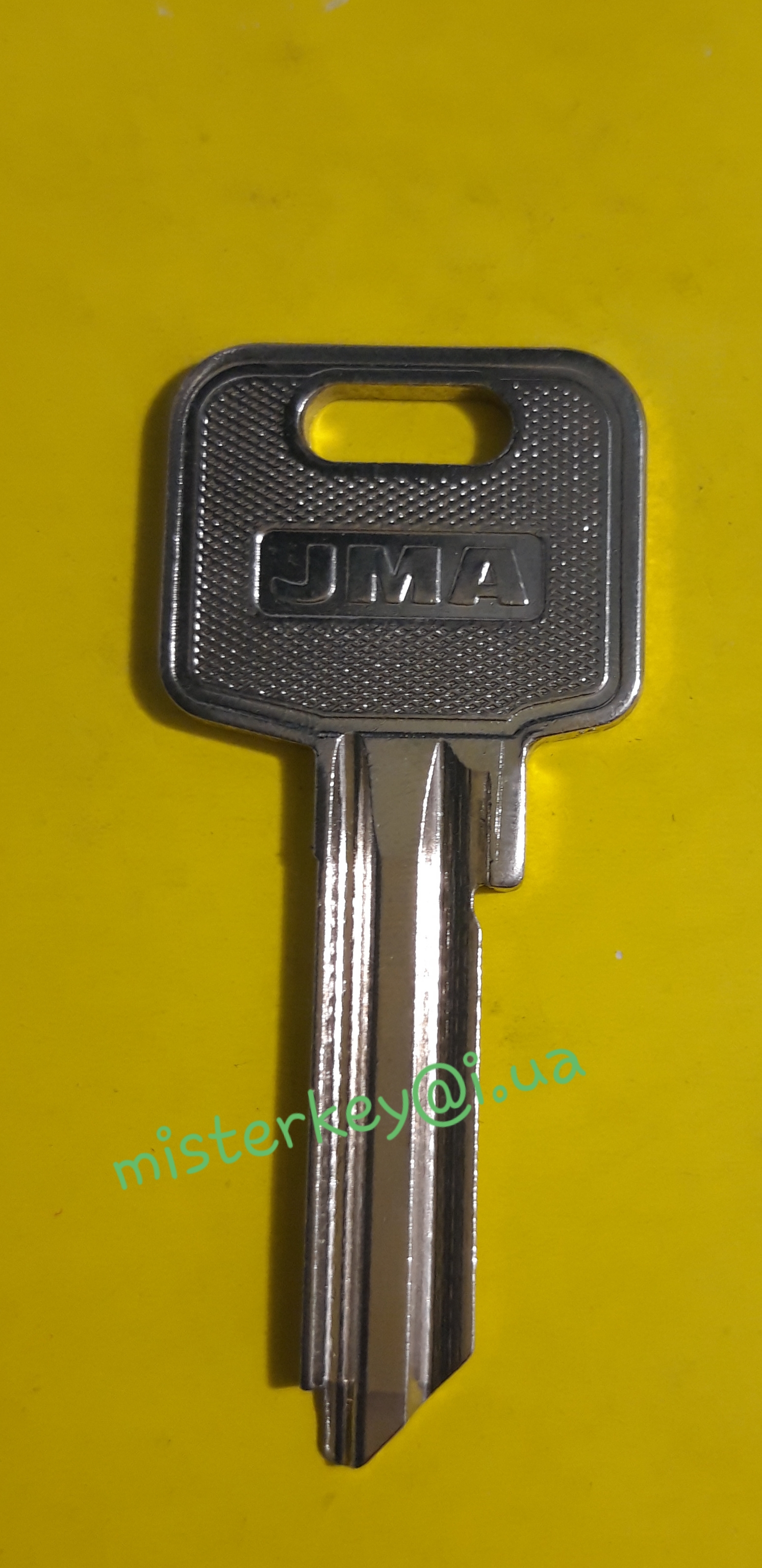 MCM-18D